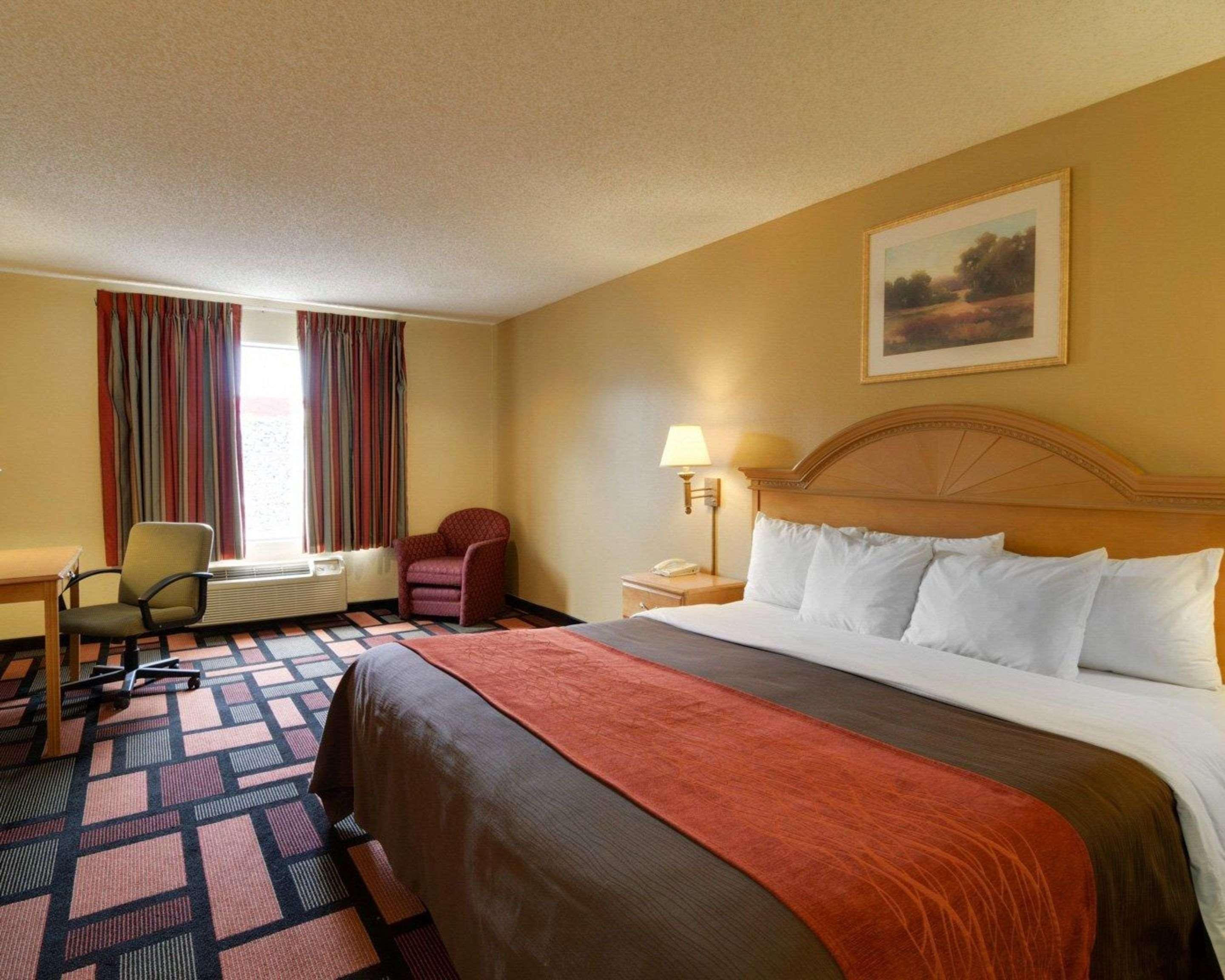 Quality Inn & Suites Malvern Exterior photo