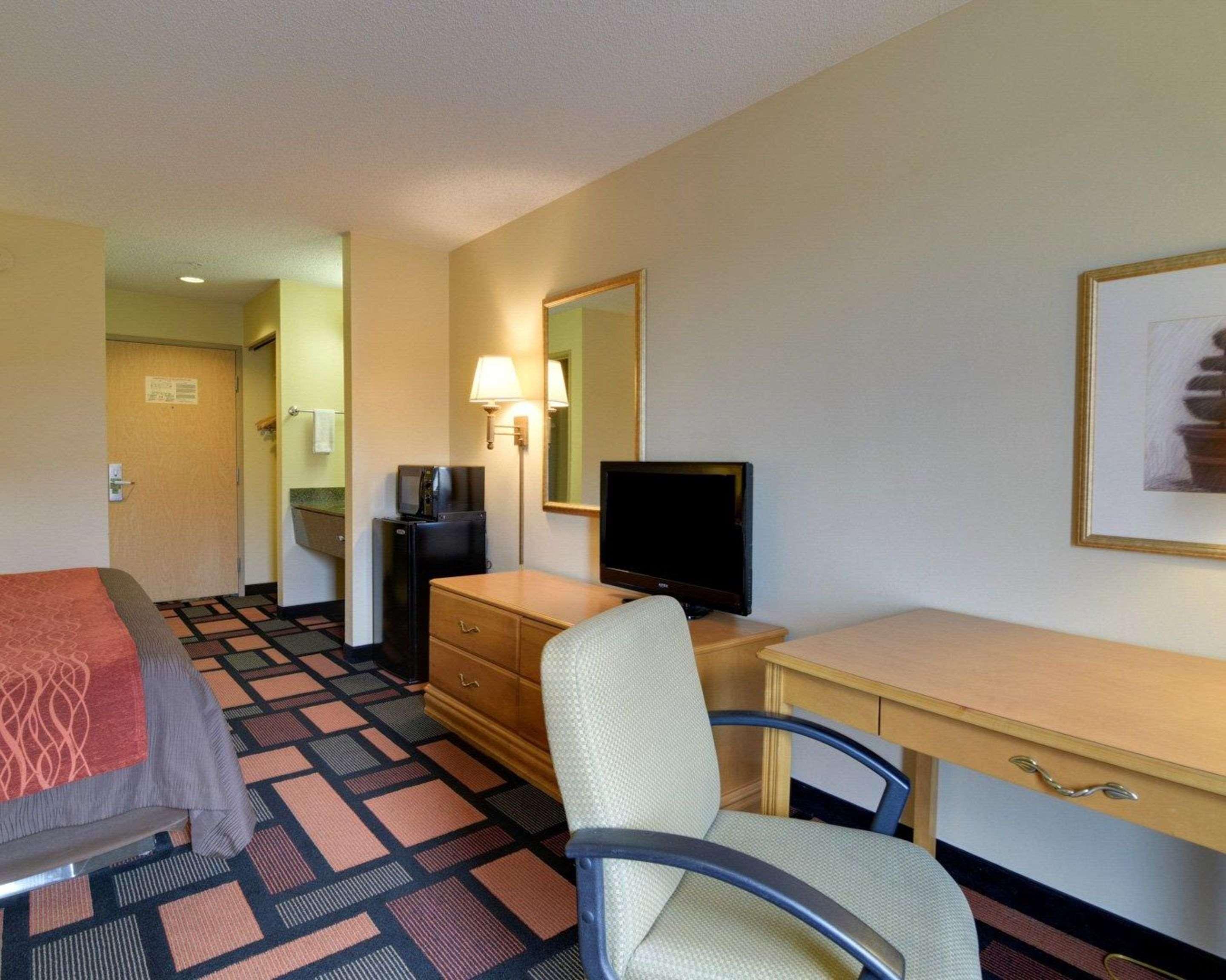 Quality Inn & Suites Malvern Exterior photo